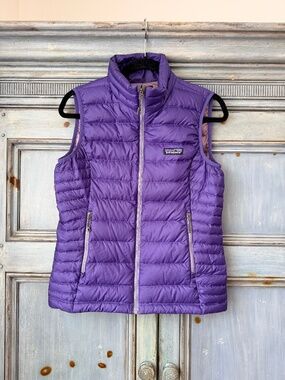 Patagonia Women's Down Sweater Vest in Purple Size S